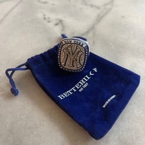 New York Yankees Ring Day SGA 2022 Betteridge Jewelers MLB ring